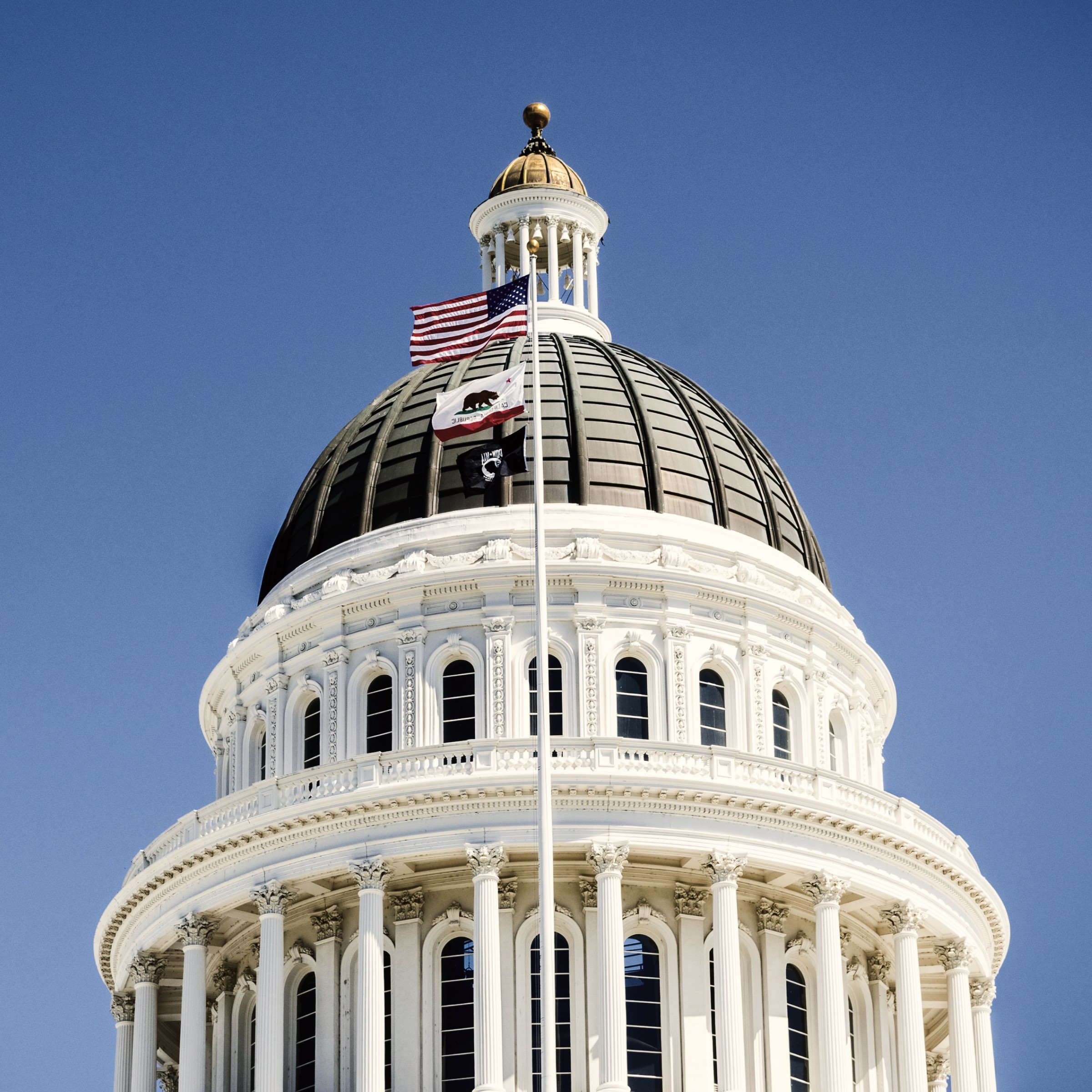OFFICIAL: California signs online notarization into law