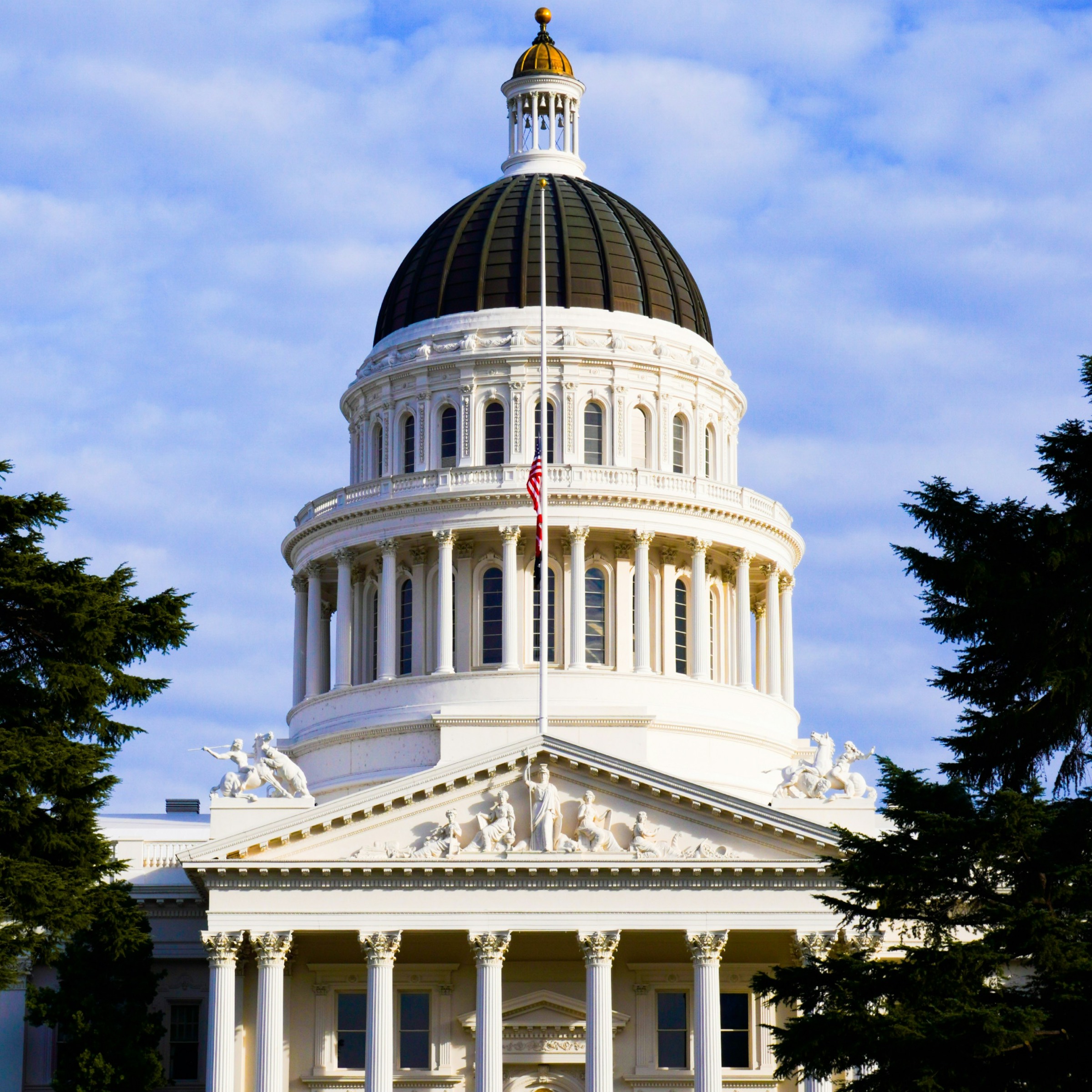 New Law Allows More Closings Using Online Notarization in California