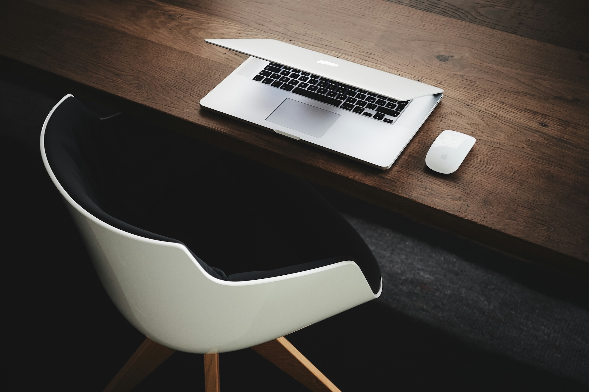 laptop at an empty desk