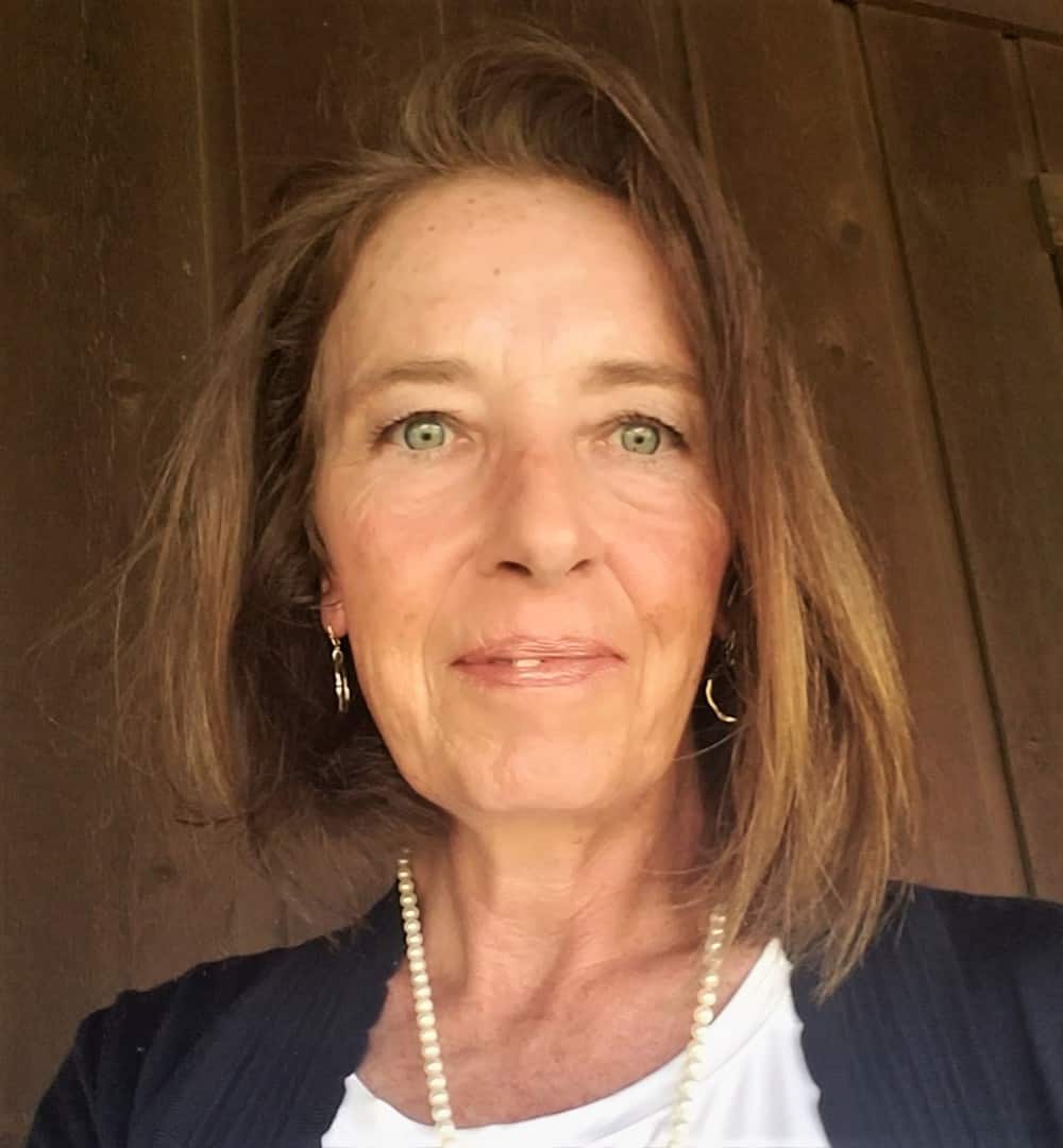 Need to increase your income? Joann has many income streams -- from ranch sitting to proofreading!