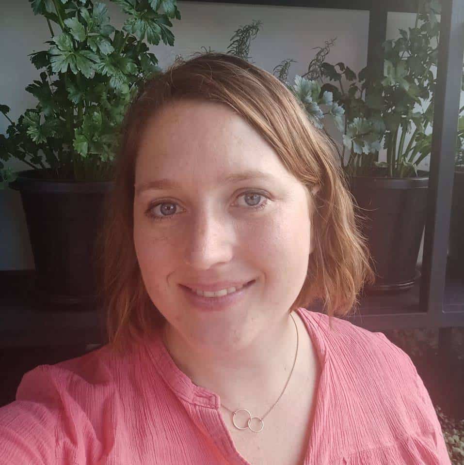 From Memes to Kids' Books: Katherine Makes Money from Her Proofreading Services